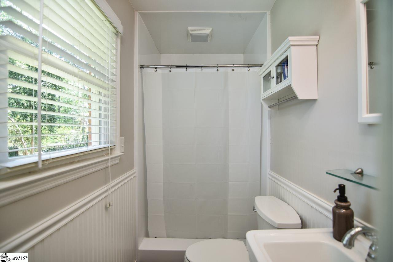 118 Brookbend Road Mauldin, SC 29662 - Photo 16 of 25 Gallery Image 16