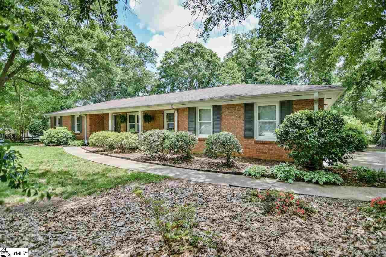 118 Brookbend Road Mauldin, SC 29662 - Photo 4 of 25 Gallery Image 4