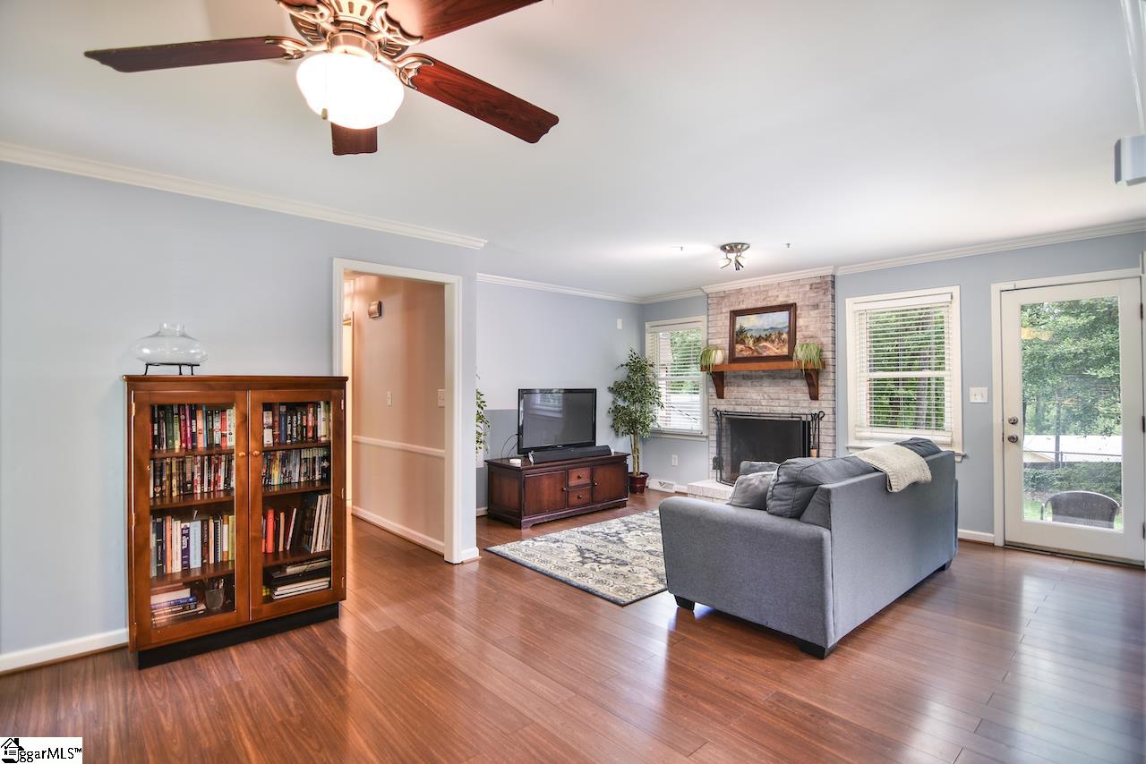 118 Brookbend Road Mauldin, SC 29662 - Photo 6 of 25 Gallery Image 6