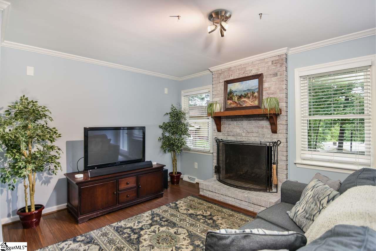 118 Brookbend Road Mauldin, SC 29662 - Photo 7 of 25 Gallery Image 7