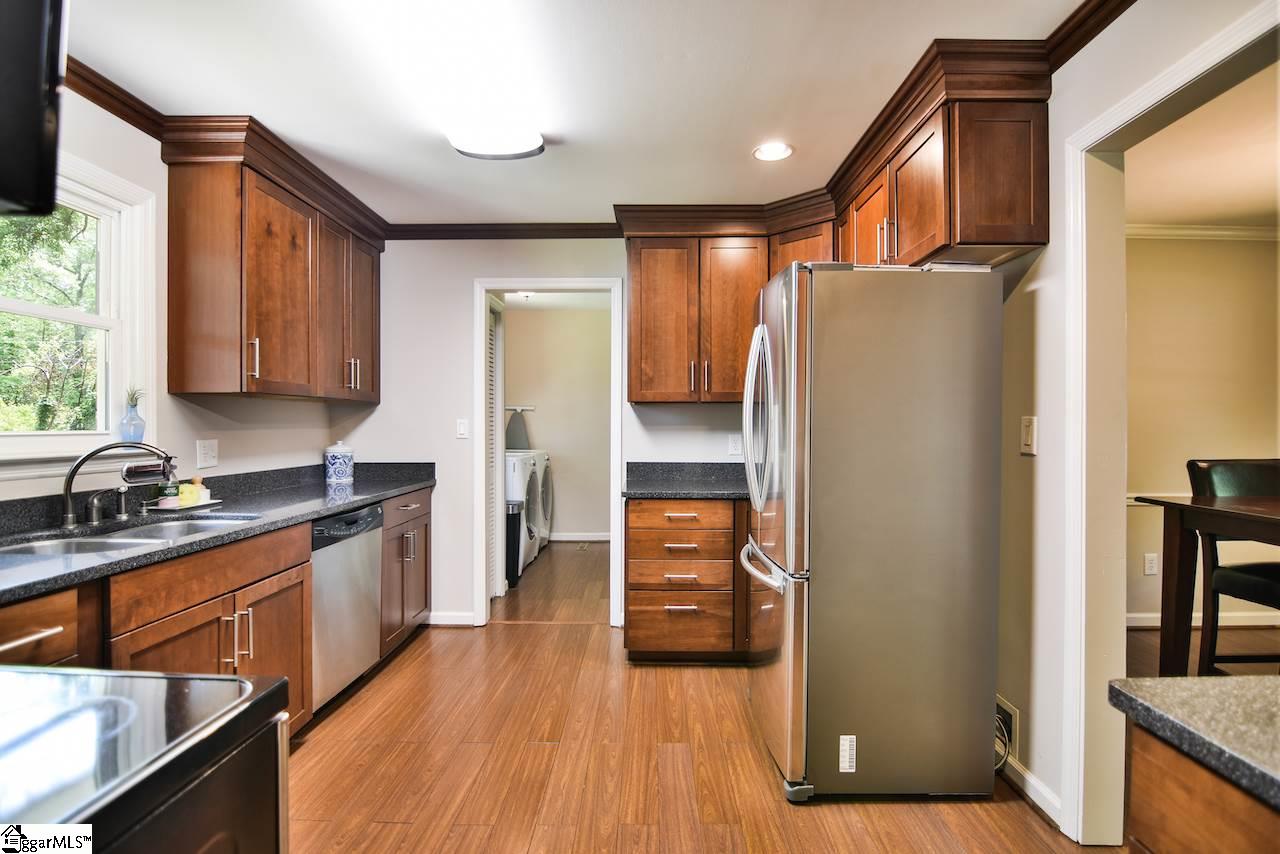 118 Brookbend Road Mauldin, SC 29662 - Photo 10 of 25 Gallery Image 10