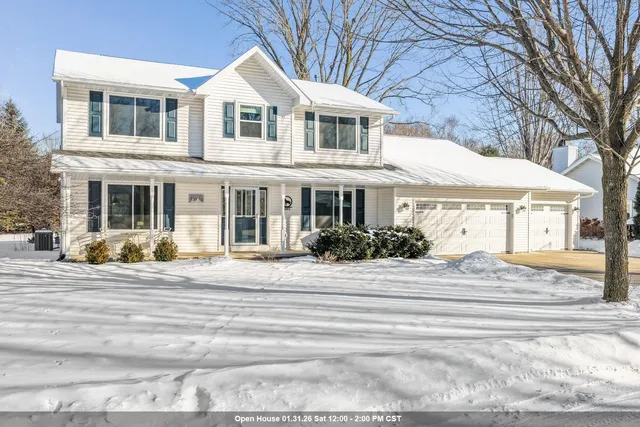 $474,900 | 201 Swiss Meadow Lane, Green Bay, WI 54302