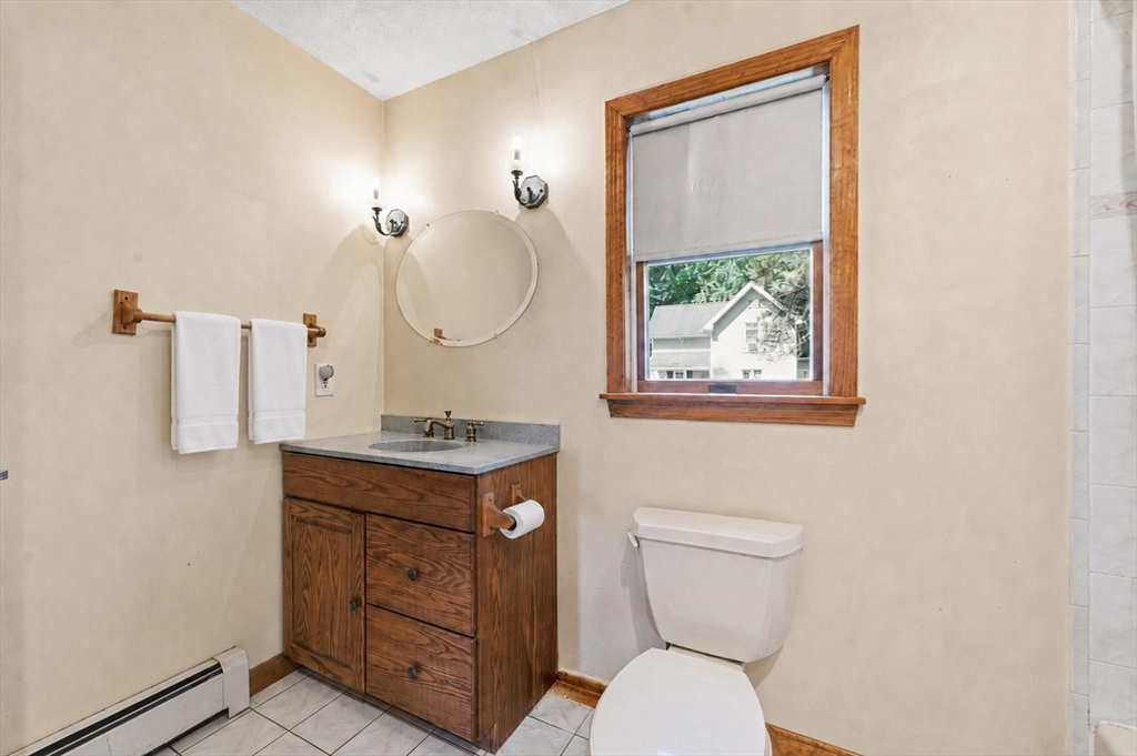 175 Granby Road South Hadley, MA 01075 - Photo 9 of 40