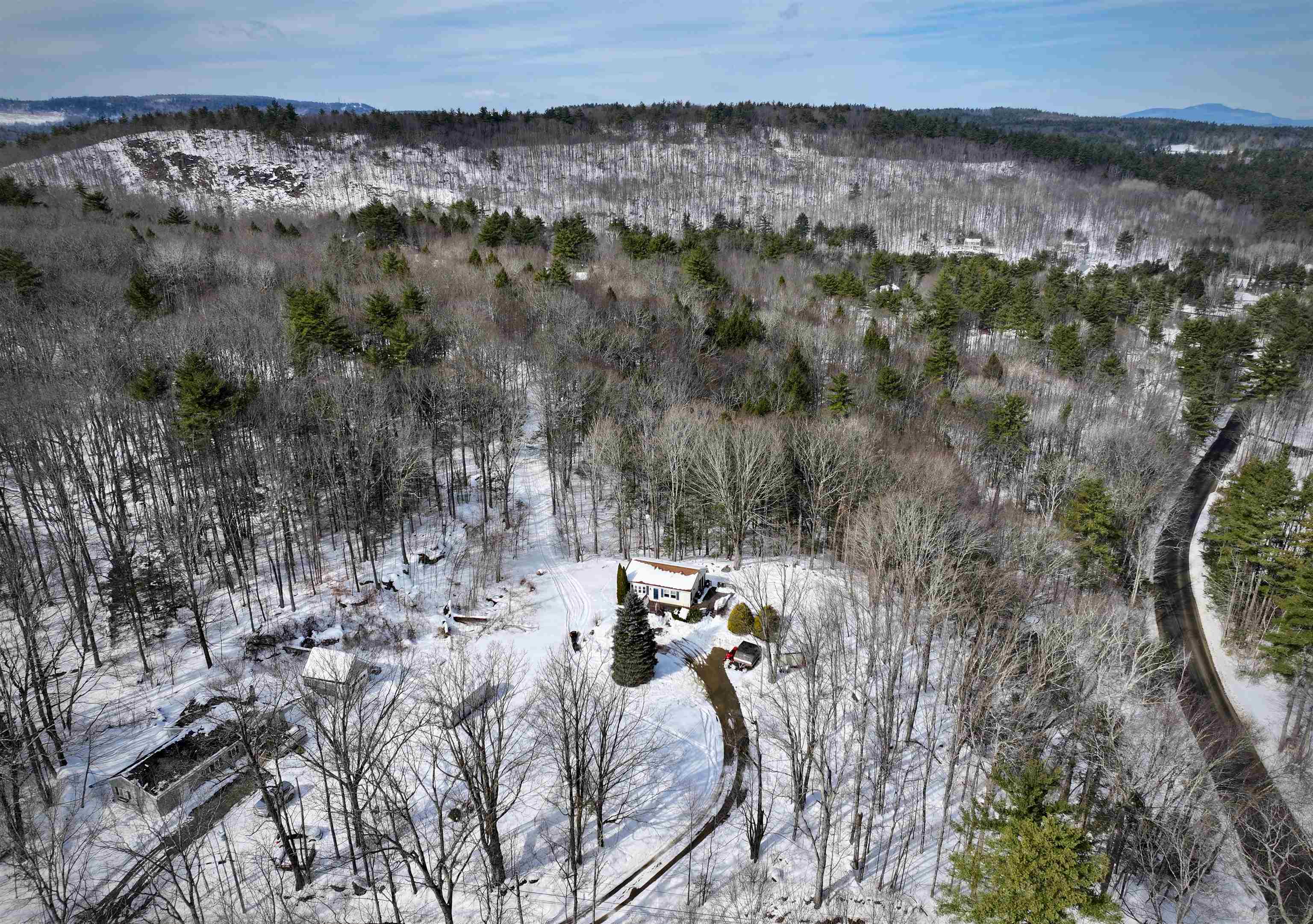 236 Walker Hill Road Weare, NH 03281 - Photo 25 of 31