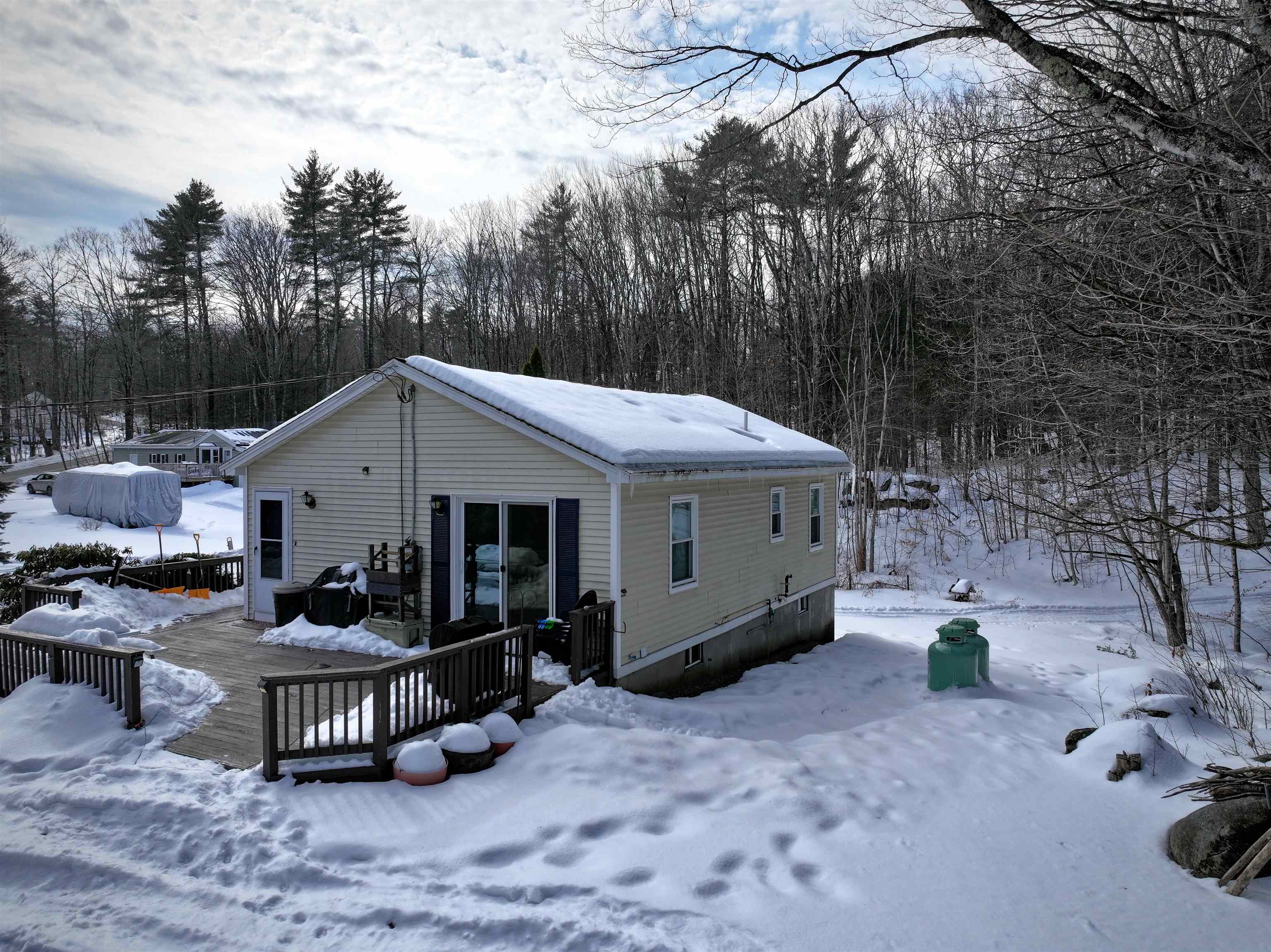 236 Walker Hill Road Weare, NH 03281 - Photo 6 of 31