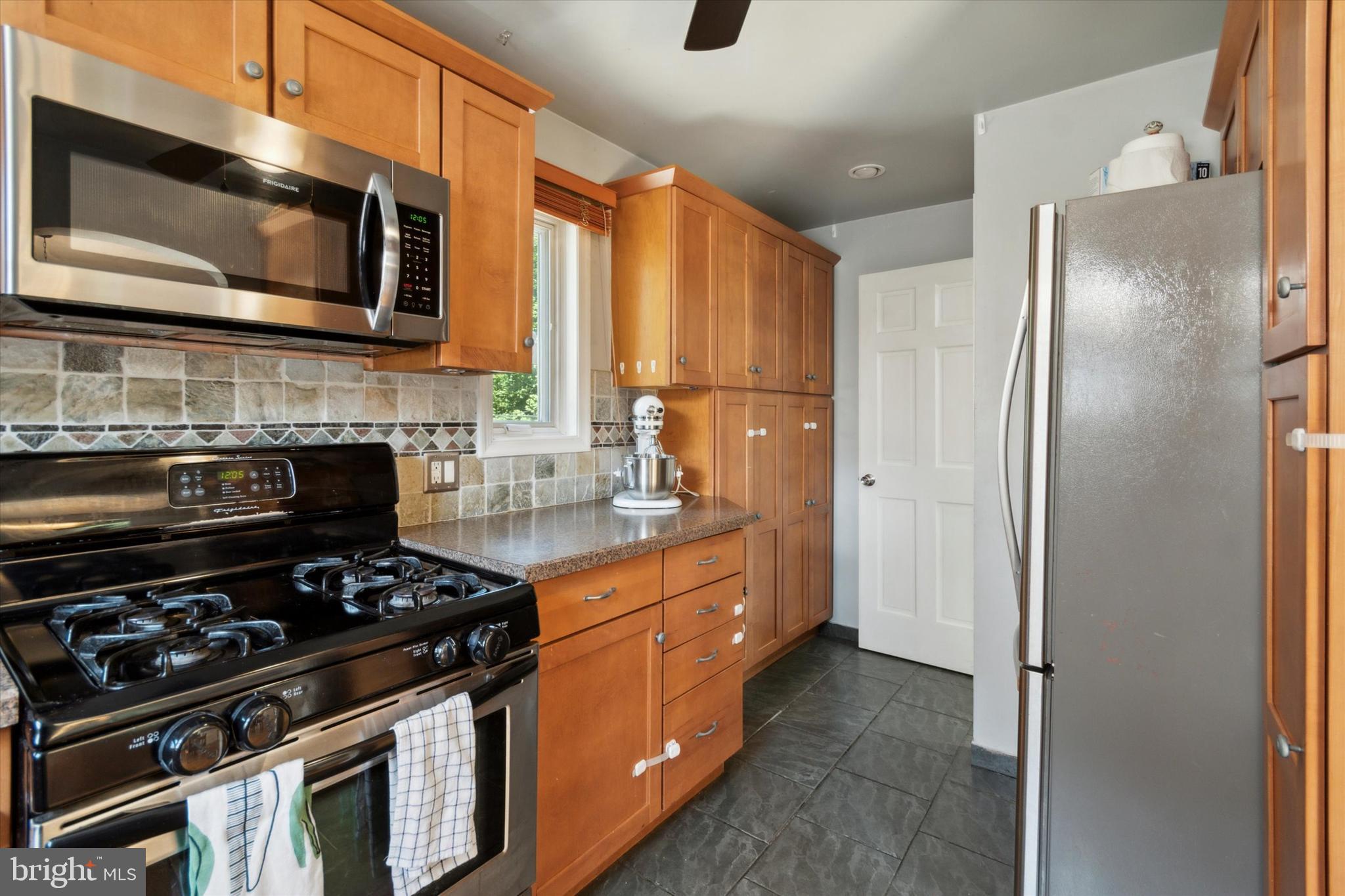 512 Overlook Road Philadelphia, PA 19128 - Photo 14 of 35 Gallery Image 14