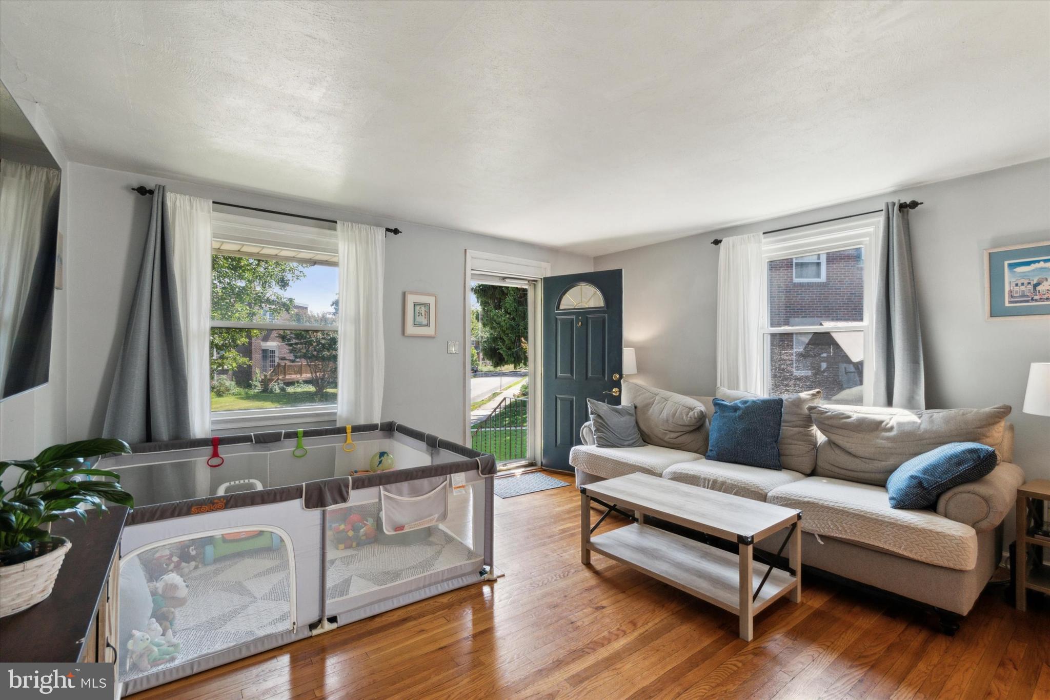 512 Overlook Road Philadelphia, PA 19128 - Photo 7 of 35 Gallery Image 7
