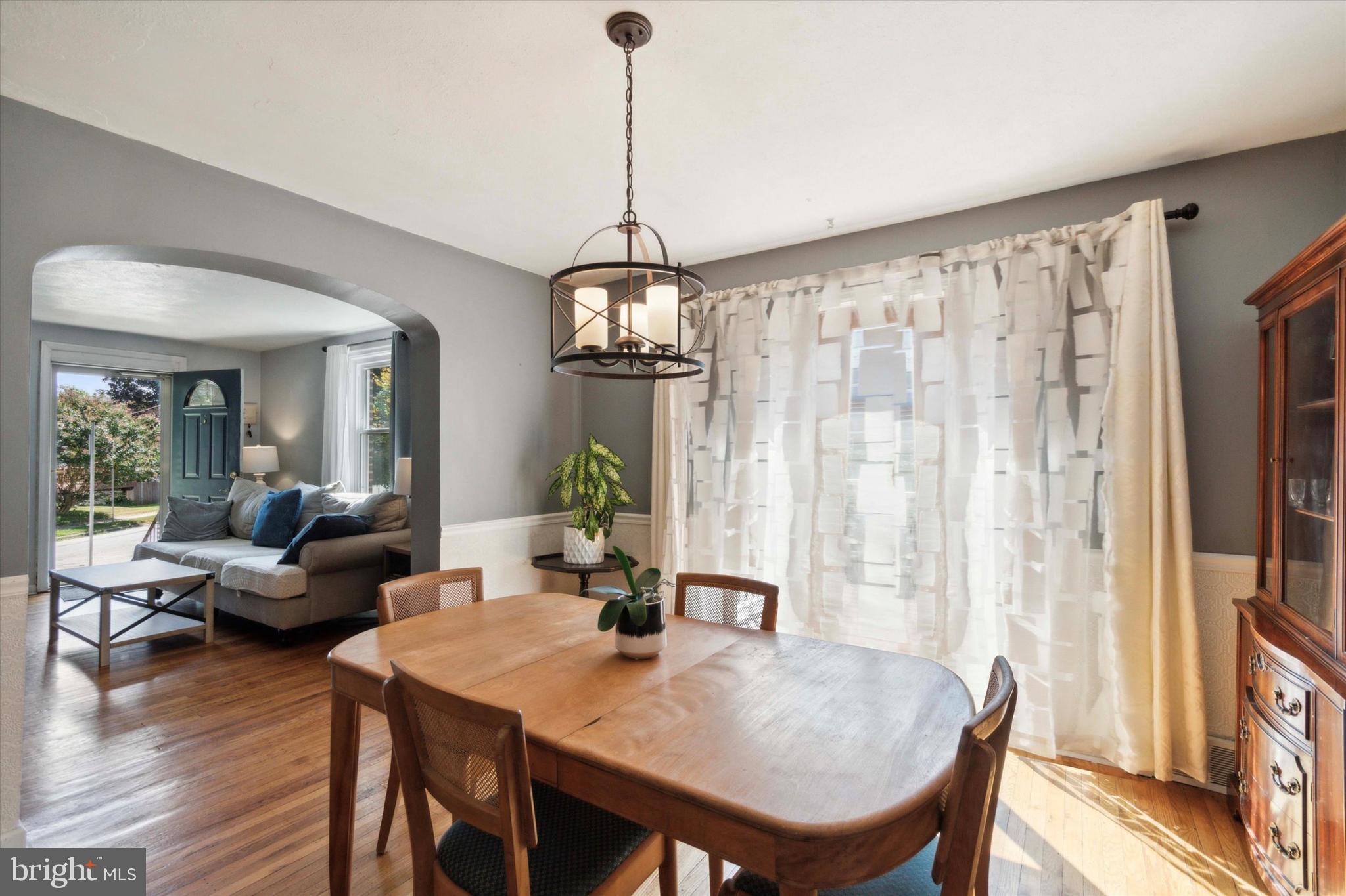 512 Overlook Road Philadelphia, PA 19128 - Photo 10 of 35 Gallery Image 10