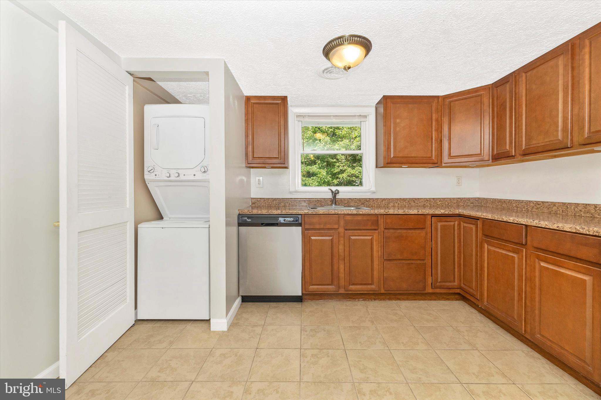 5913 Bartonsville Road Frederick, MD 21704 - Photo 8 of 37