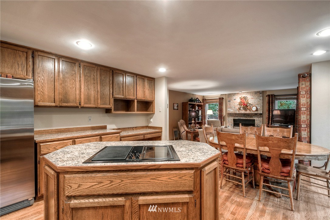 18213 133rd Avenue Southeast Renton, WA 98058 - Photo 11 of 22 Gallery Image 11