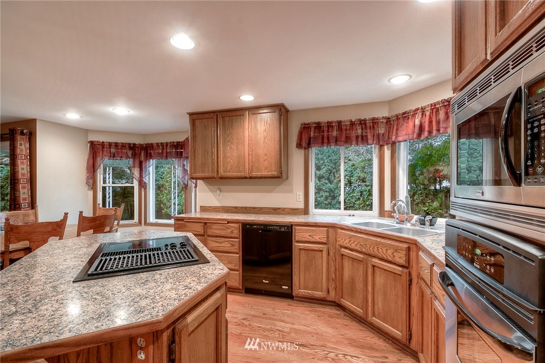 18213 133rd Avenue Southeast Renton, WA 98058 - Photo 12 of 22 Gallery Image 12