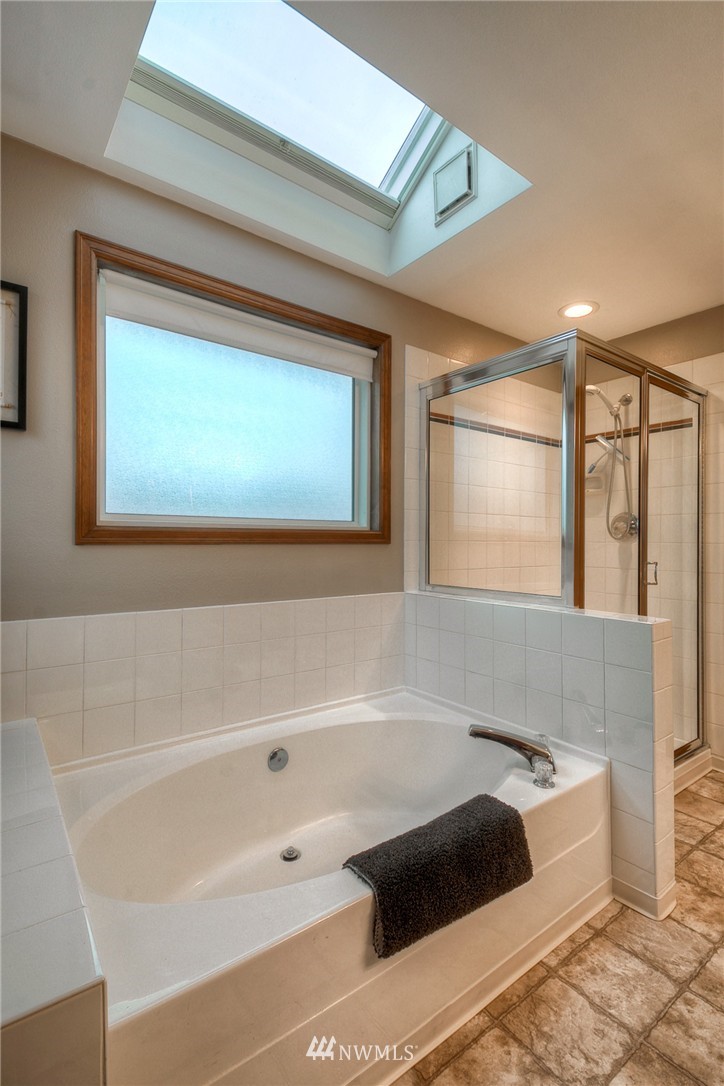 18213 133rd Avenue Southeast Renton, WA 98058 - Photo 18 of 22 Gallery Image 18