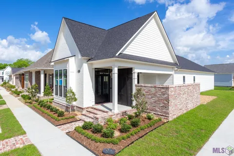 $448,900 | 5199 Oakwater Alley, Gonzales, LA 70737