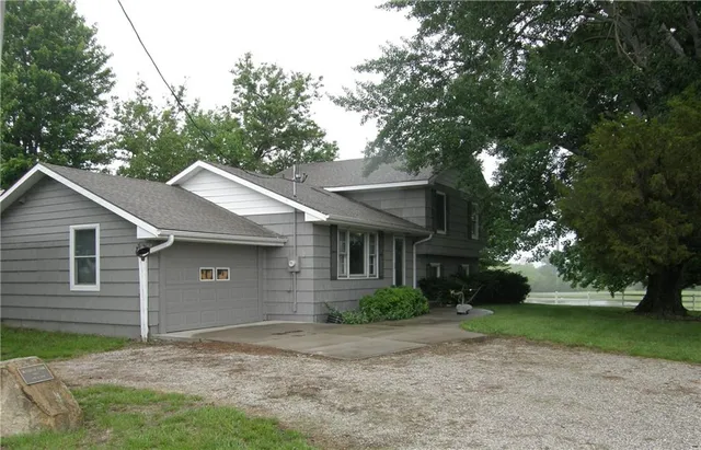 $1,400,000 | 37200 West Us-56 Highway, Edgerton, KS 66021