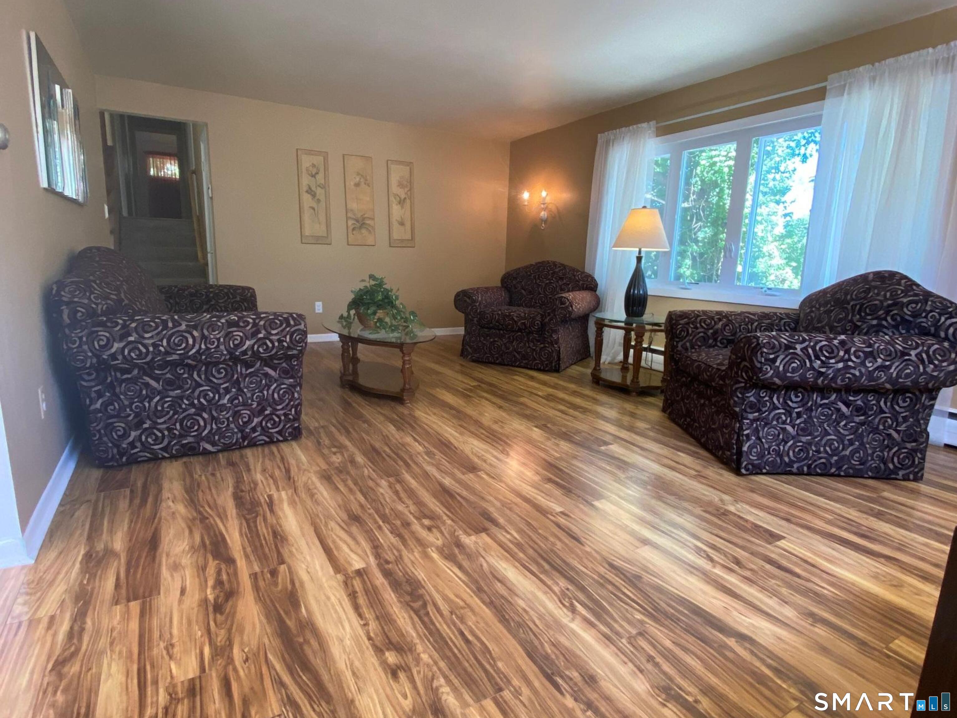 8 Commodore Street Norwich, CT 06360 - Photo 5 of 38