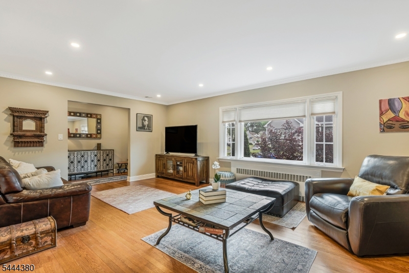 307 Minute Arms Road Union, NJ 07083 - Photo 6 of 26