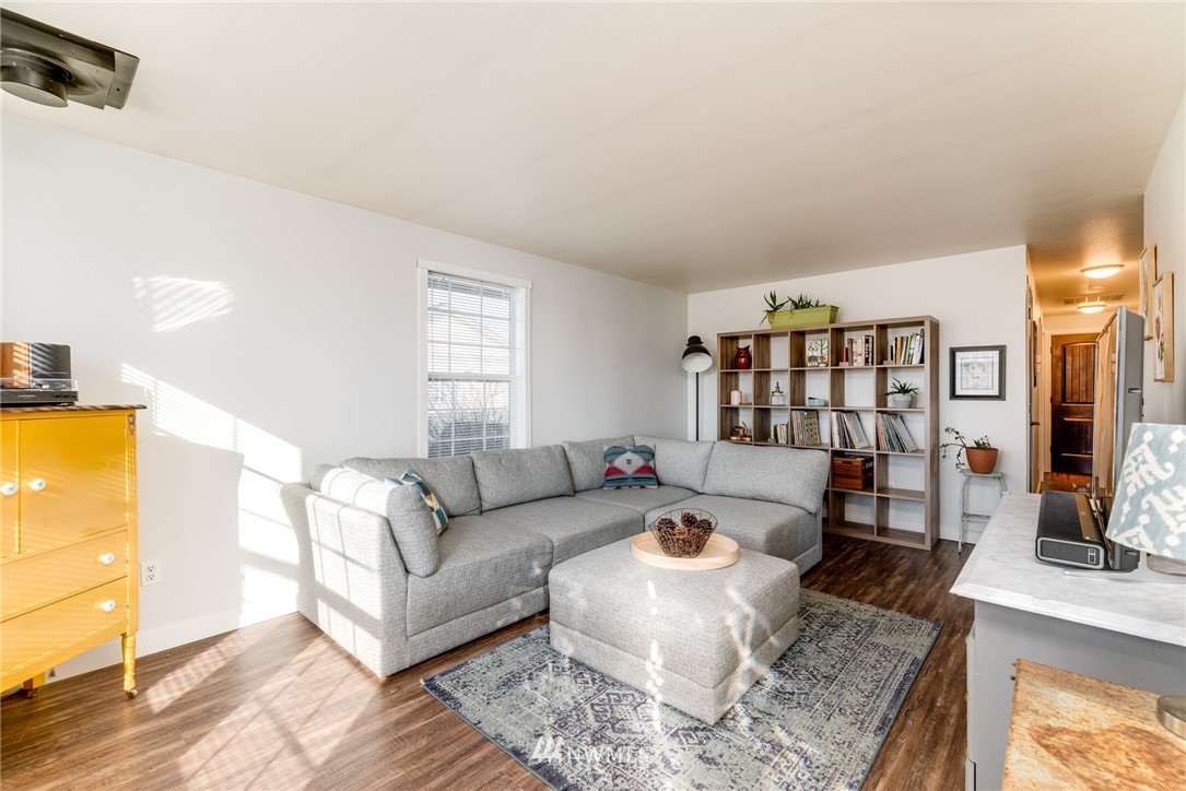 17948 Iris Place Southwest Rochester, WA 98579 - Photo 4 of 17