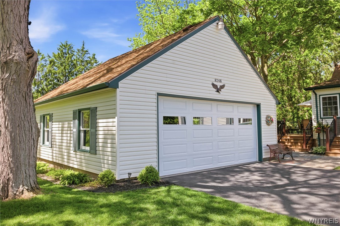 8248 Lewiston Road Batavia, NY 14020 - Photo 5 of 38
