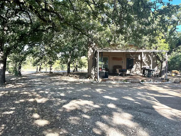 $390,000 | 207 County Road 125, Sidney, TX 76474