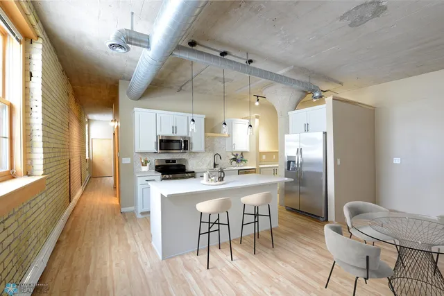 $339,900 | 210 11th Street North, Unit 202, Fargo, ND 58102