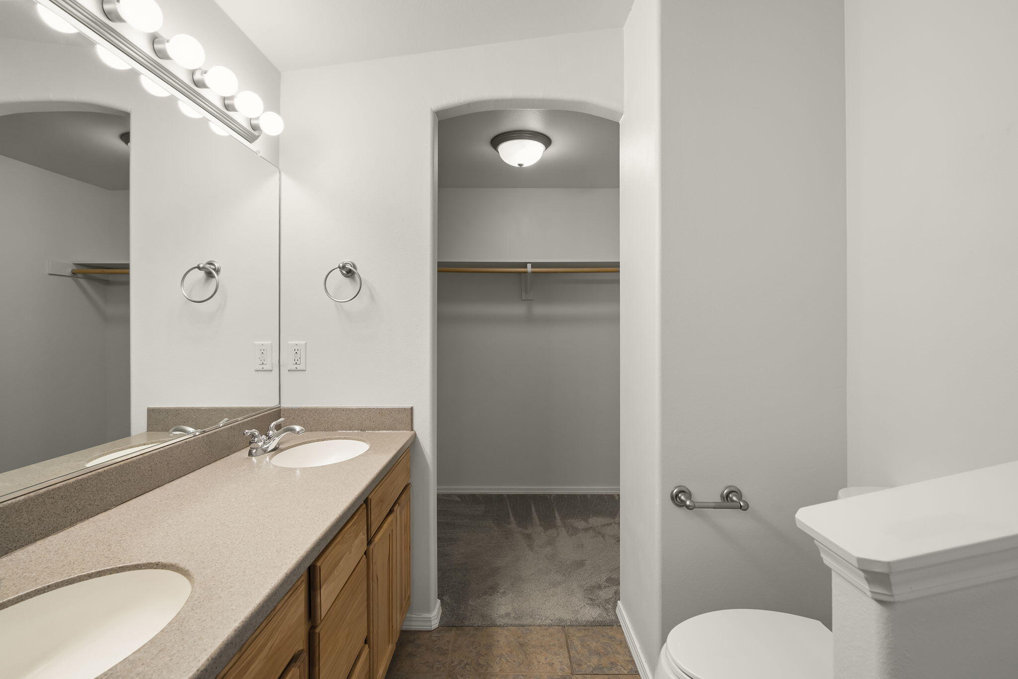 438 Northwest 19th Street, Unit 60 Redmond, OR 97756 - Photo 20 of 32