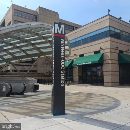 a view of entryway front of house