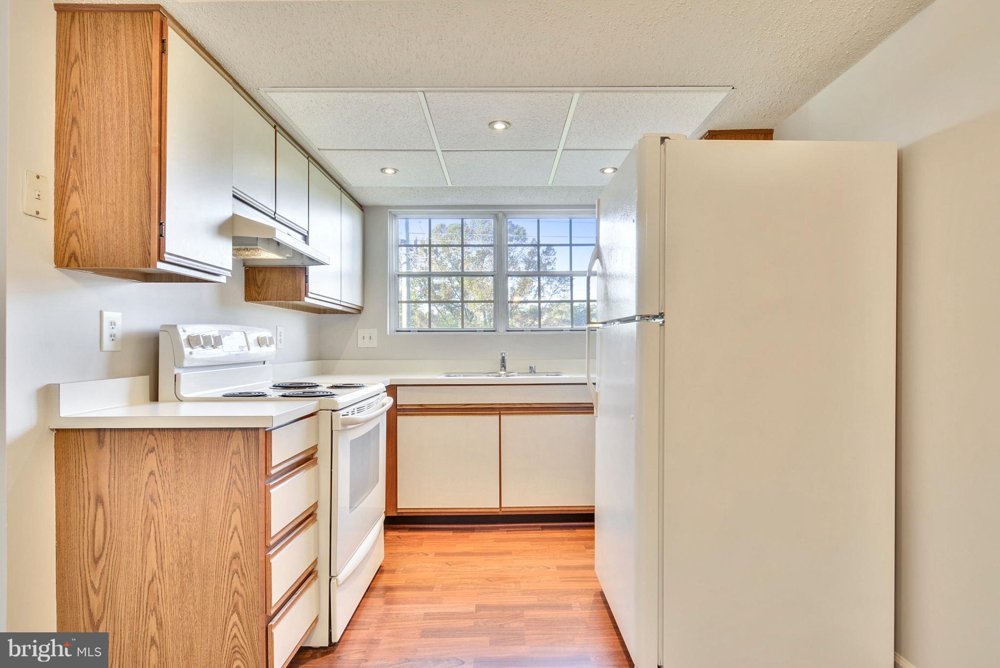 127 Fort Evans Road Southeast, Unit F Leesburg, VA 20175 - Photo 5 of 21 Kitchen