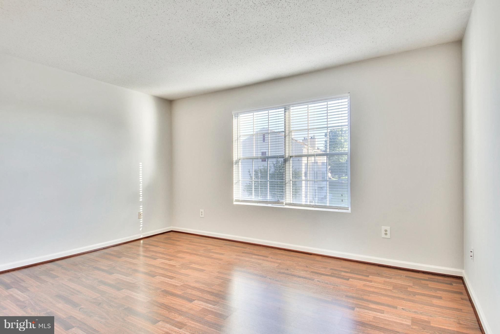 127 Fort Evans Road Southeast, Unit F Leesburg, VA 20175 - Photo 7 of 21 Master Bedroom