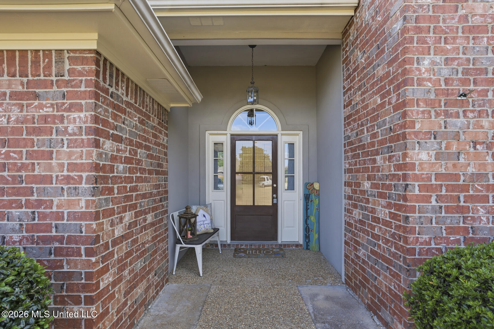 121 Lake Pointe Drive Pearl, MS 39208 - Photo 2 of 38 121 Lake Point Dr-2
