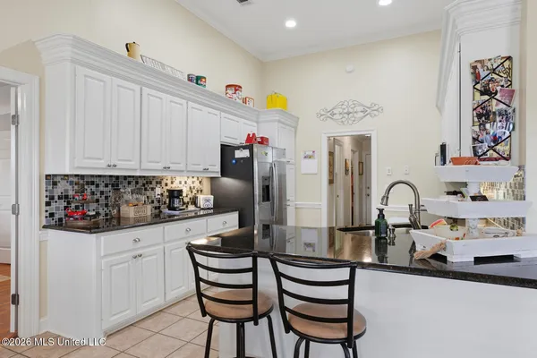 $365,000 | 121 Lake Pointe Drive, Pearl, MS 39208