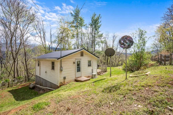 $100,000 | 352 Blankenship Road, Shawsville, VA 24162