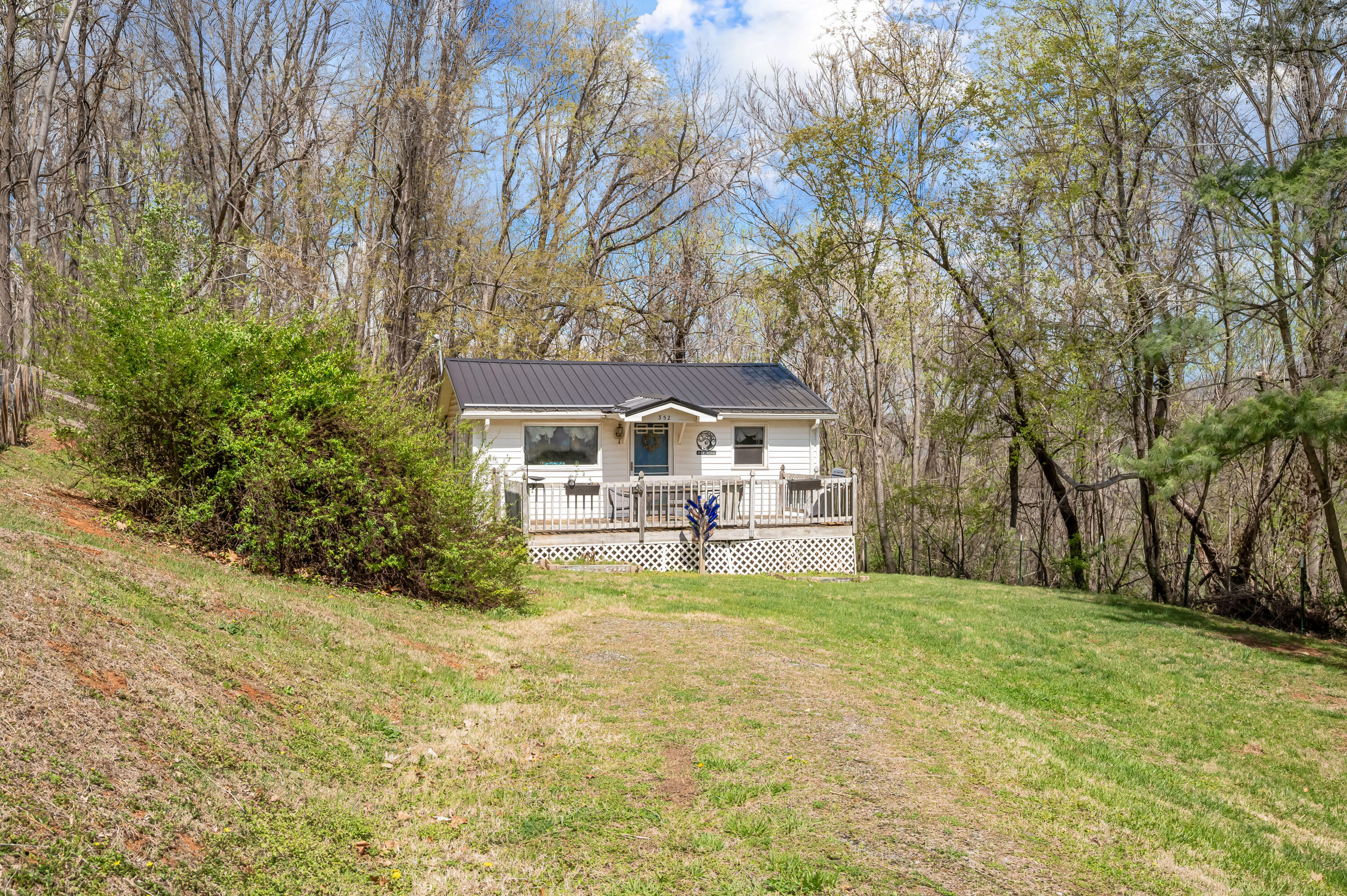 352 Blankenship Road Shawsville, VA 24162 - Photo 4 of 48 Shawsville-4