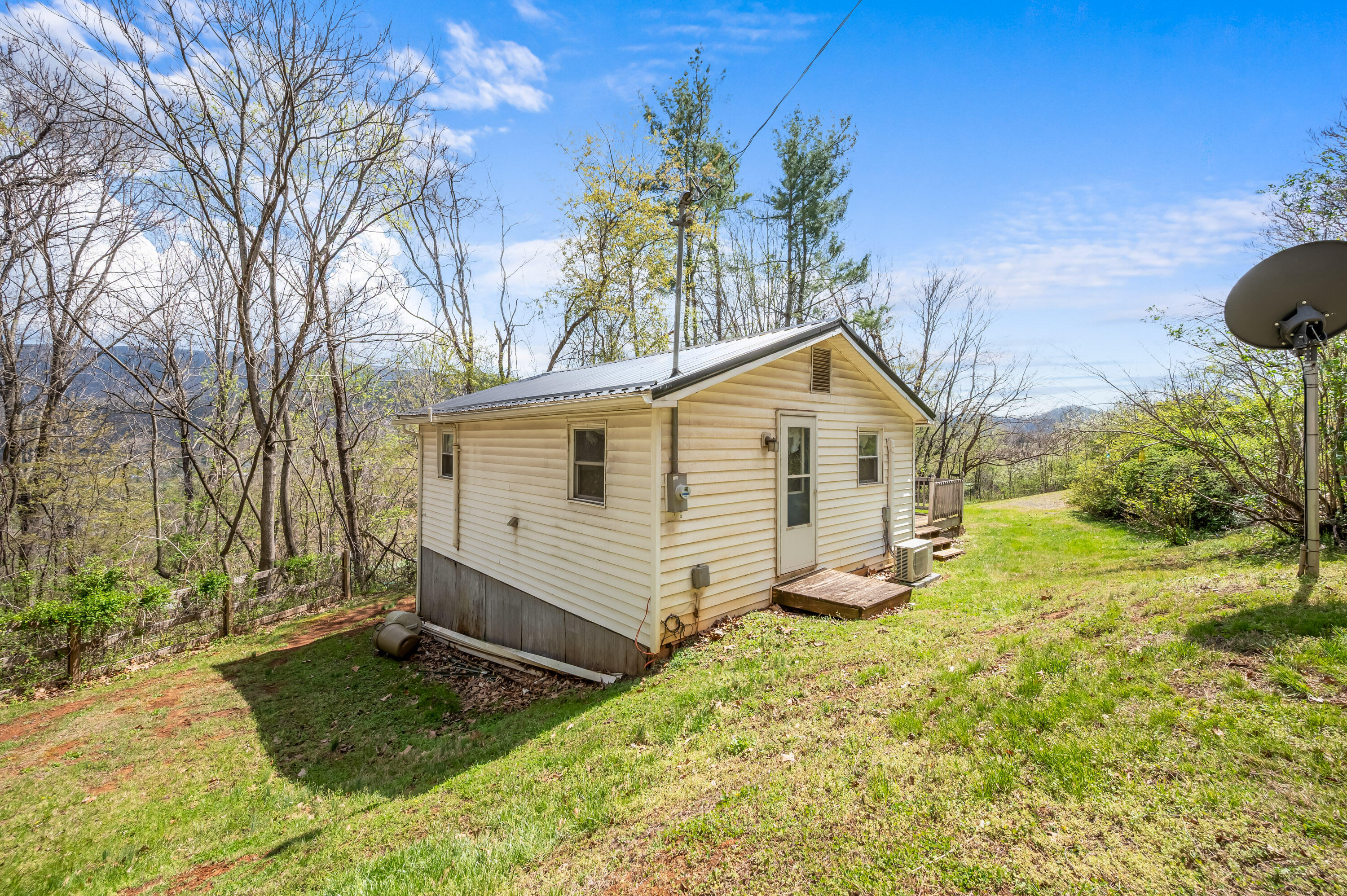 352 Blankenship Road Shawsville, VA 24162 - Photo 7 of 48 Shawsville-7