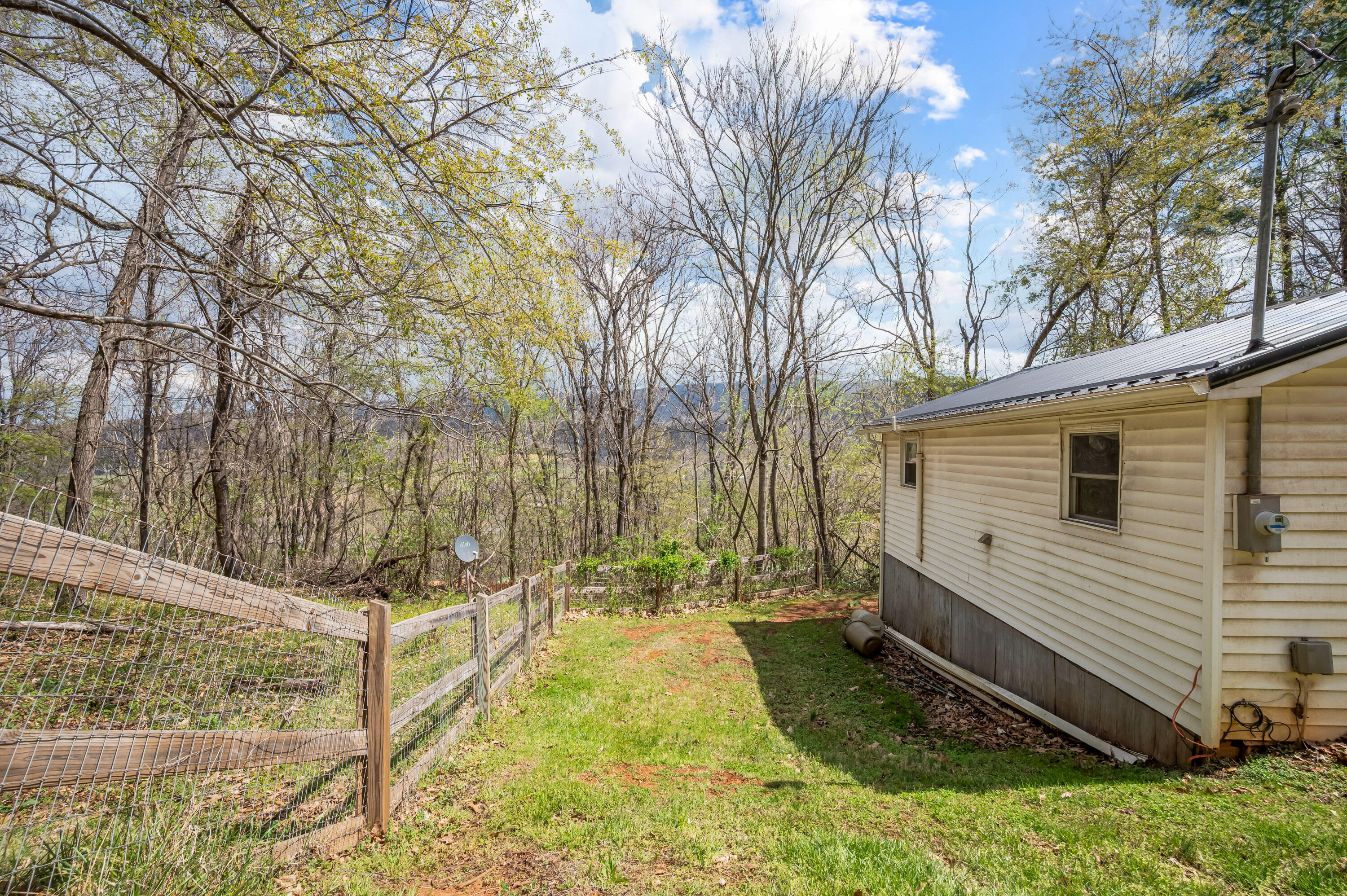 352 Blankenship Road Shawsville, VA 24162 - Photo 9 of 48 Shawsville-9