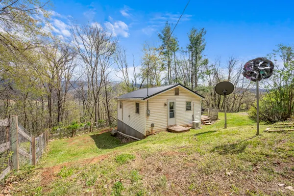 $100,000 | 352 Blankenship Road, Shawsville, VA 24162