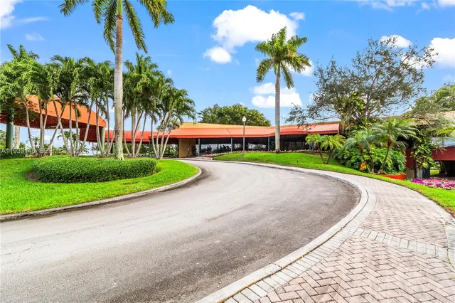 a view of an entryway