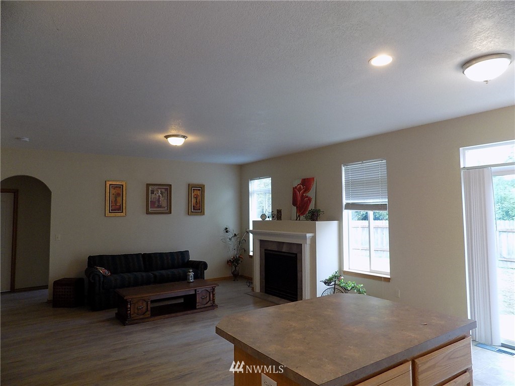 1824 Schneiter Drive Longview, WA 98632 - Photo 11 of 25