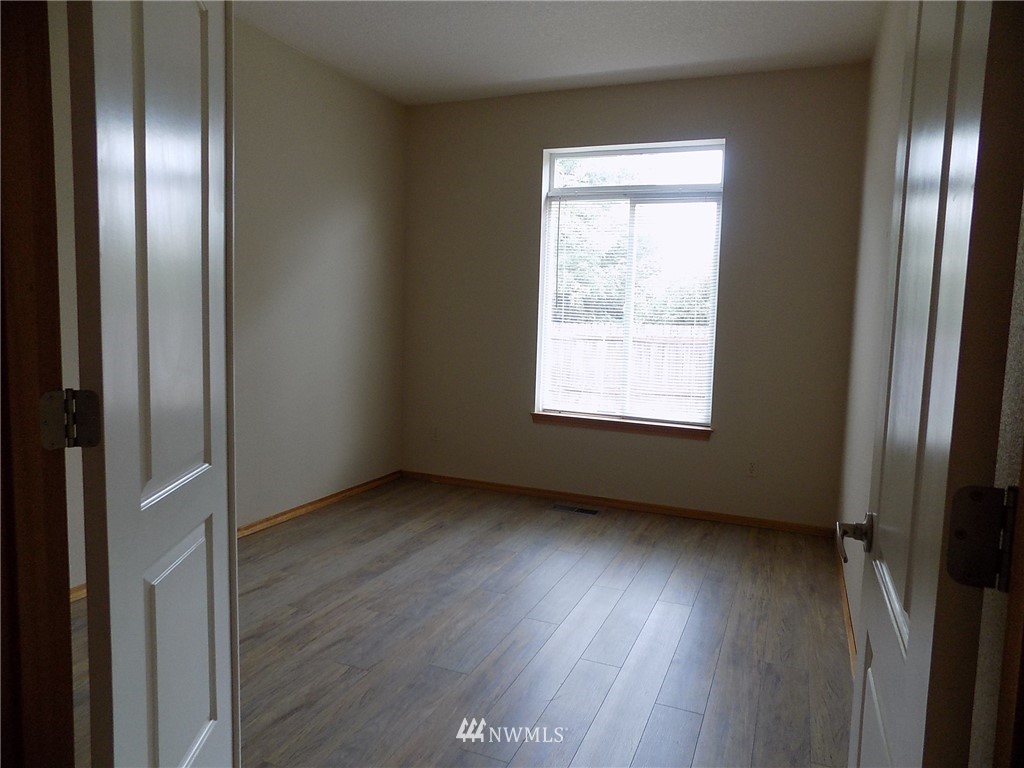 1824 Schneiter Drive Longview, WA 98632 - Photo 13 of 25