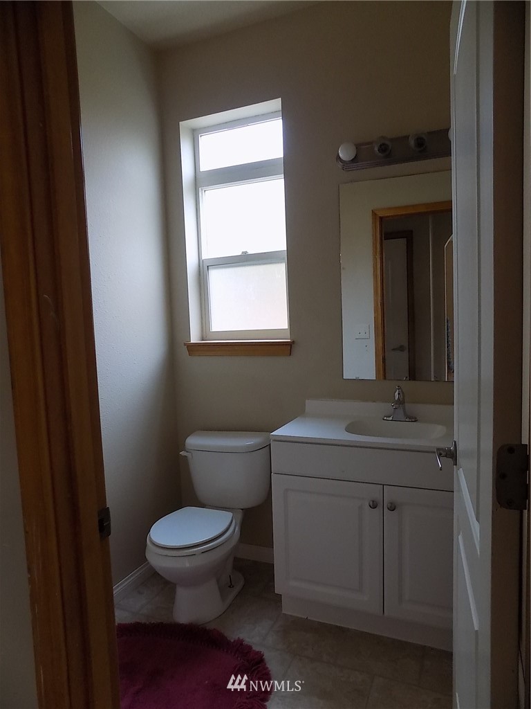 1824 Schneiter Drive Longview, WA 98632 - Photo 14 of 25