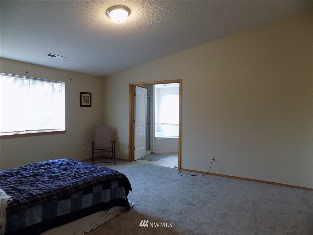 1824 Schneiter Drive Longview, WA 98632 - Photo 16 of 25