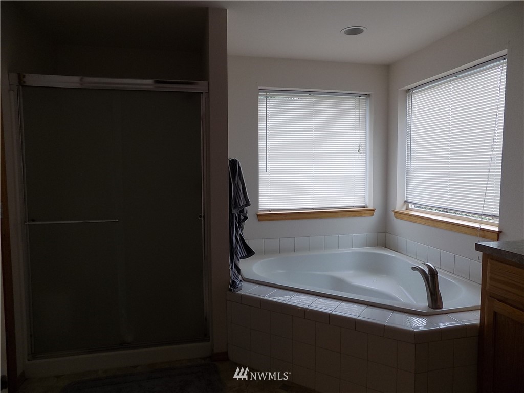 1824 Schneiter Drive Longview, WA 98632 - Photo 18 of 25