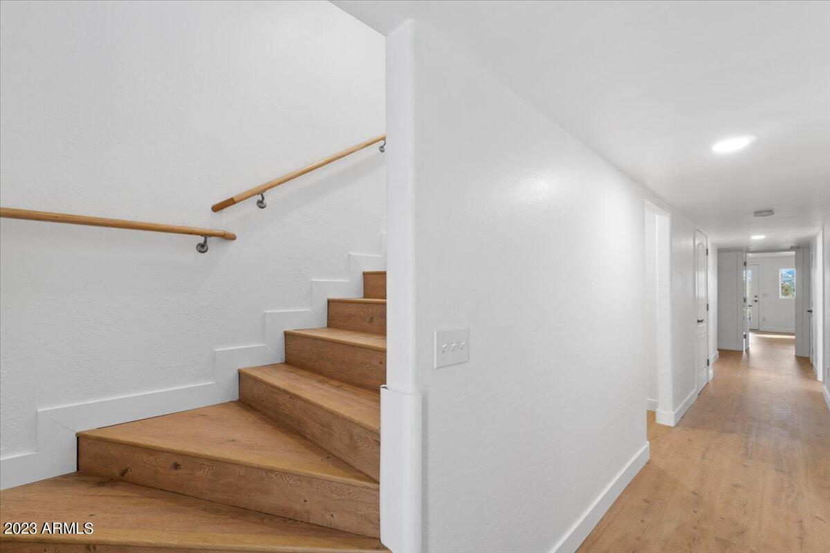 1867 Ridgecrest Drive Prescott, AZ 86305 - Photo 23 of 47 Staircase & hall