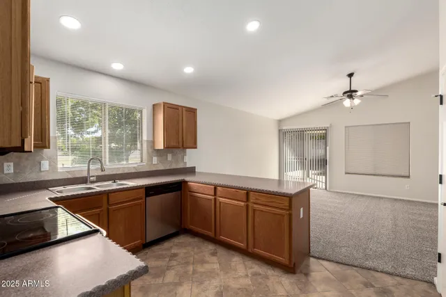 $2,195 | 40249 North Cassara Drive, San Tan Valley, AZ 85140