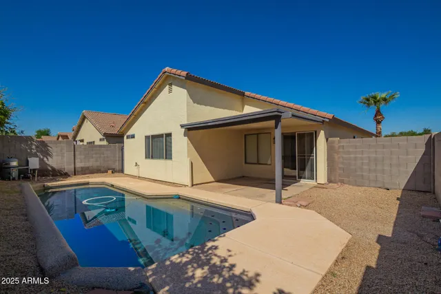 $2,195 | 40249 North Cassara Drive, San Tan Valley, AZ 85140