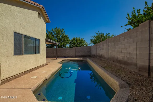 $2,195 | 40249 North Cassara Drive, San Tan Valley, AZ 85140