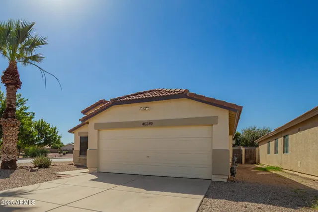 $2,195 | 40249 North Cassara Drive, San Tan Valley, AZ 85140