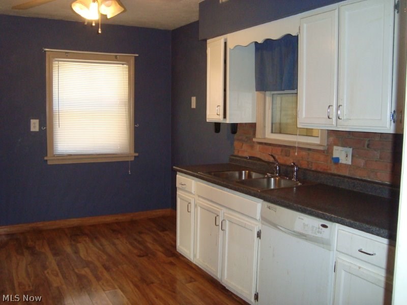 1329 Winston Road Cleveland, OH 44121 - Photo 2 of 21