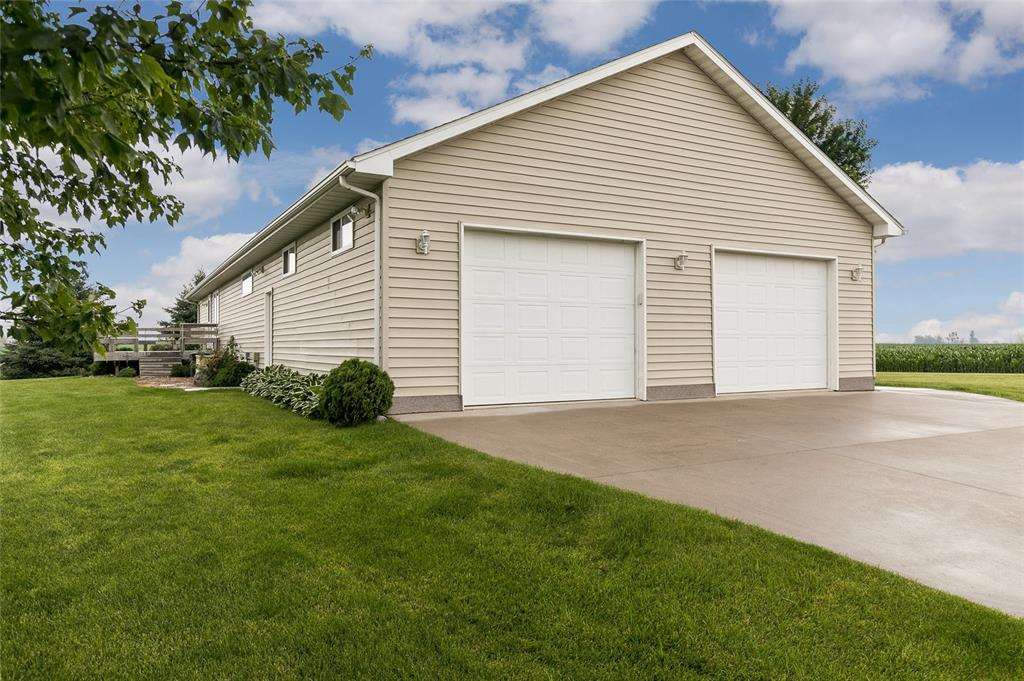 3000 Central City Road Alburnett, IA 52202 - Photo 6 of 50 Gallery Image 6
