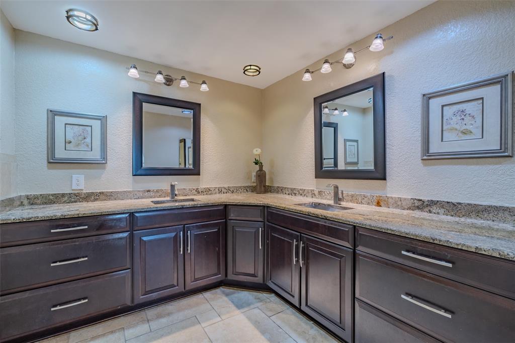 2327 Camp Indianhead Road Land O' Lakes, FL 34639 - Photo 36 of 90