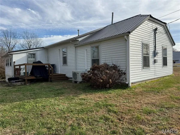 $89,900 | 404 Locust Street, Bloomfield, MO 63825
